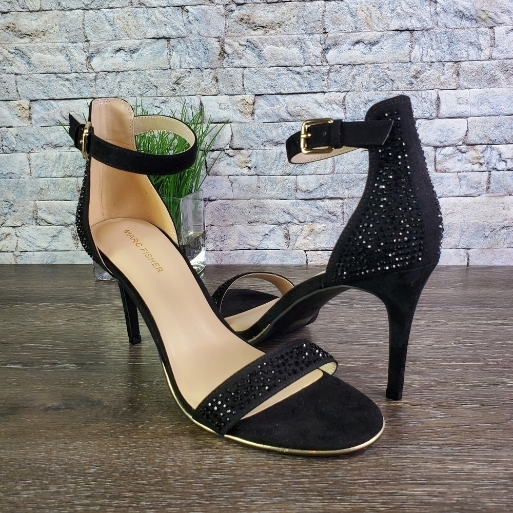 New Marc Fisher MFBETYE-R sandals